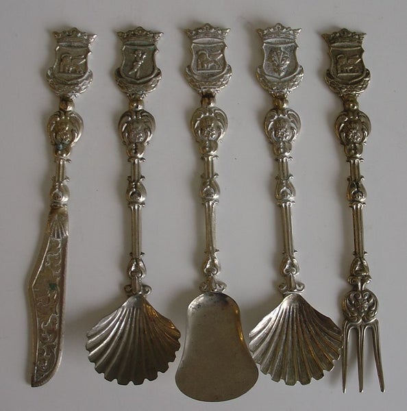 Ornate Italian Teaspoons, Knife and Fork 5 Items Carousel 1
