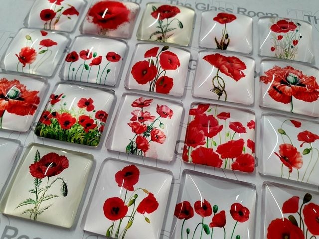 *NEW IN* Poppy Surprise Lucky Dip Glass Tiles 25mmx25mmx5mm628638487421461113