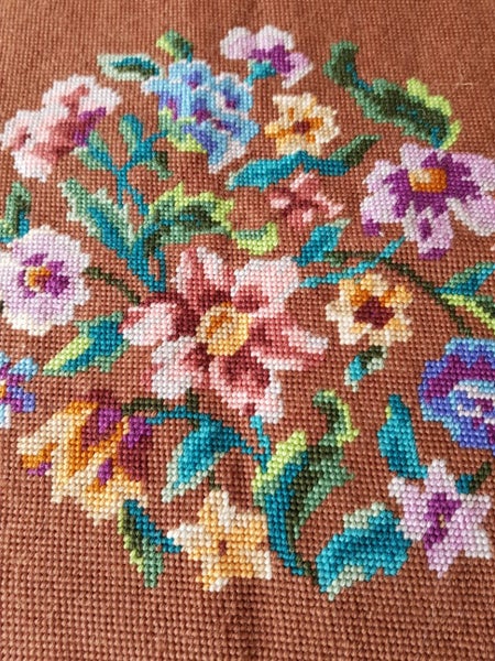 Vintage Tapestry Central floral. Queen Anne Carousel 2