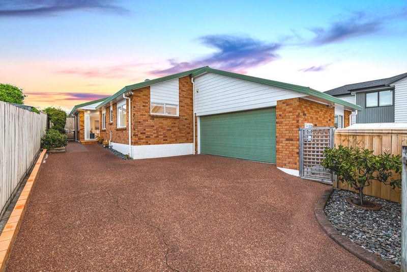 142A Hutchinson Avenue, New Lynn, Waitakere City, Auckland