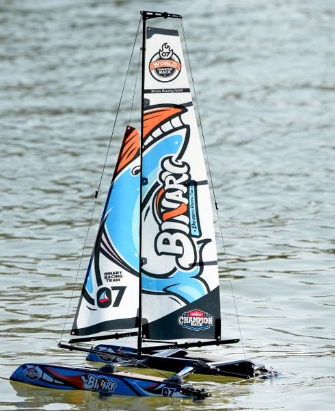 Joysway Binary V3 Catamaran Yacht 2.4G RTR Complete (AC75 Style) **NEW IN BOX** Carousel 5