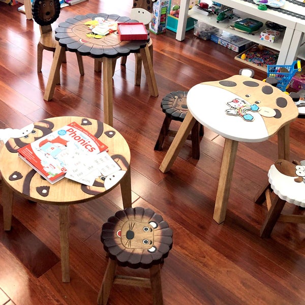 Solid Wood Kids Table Toddler Study Dining MANGO TREES Round Children Desk Carousel 9