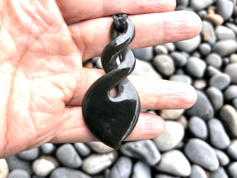 Greenstone Nephrite Jade X-Large Double Twist Carousel 1