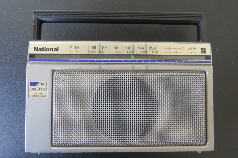 Vintage :- NATIONAL RADIO RF-538B - FM/AM Portable Radio - 2-Band Receiver Carousel 1