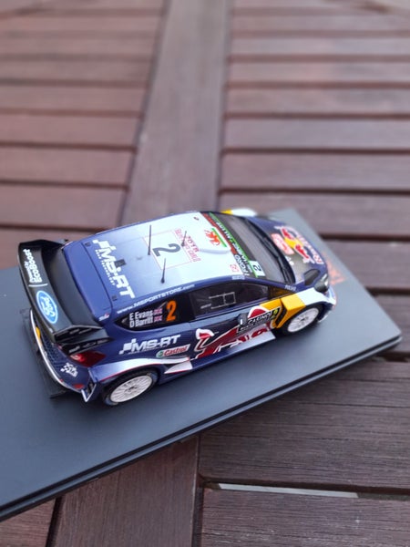 FORD FIESTA WRC 2 1/24 DIECAST Carousel 5