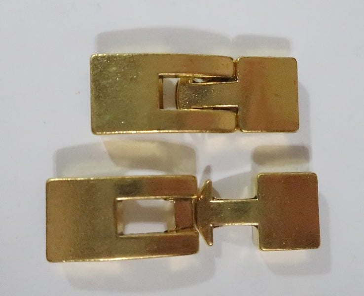 A GOLD 10mm LEATHER STRAP CLASP Carousel 1