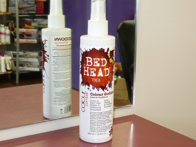 Tigi Bed Head Colour Combat Colour Goddess Leave-in Conditioner 250ml Carousel 1