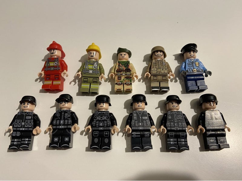 Compatible Building Block Figure Carousel 2