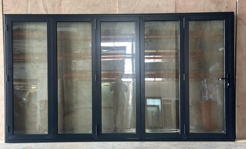 NEW BLACK ALUMINIUM DOUBLE GLAZED BIFOLD DOOR:2000H X 3600W Carousel 1