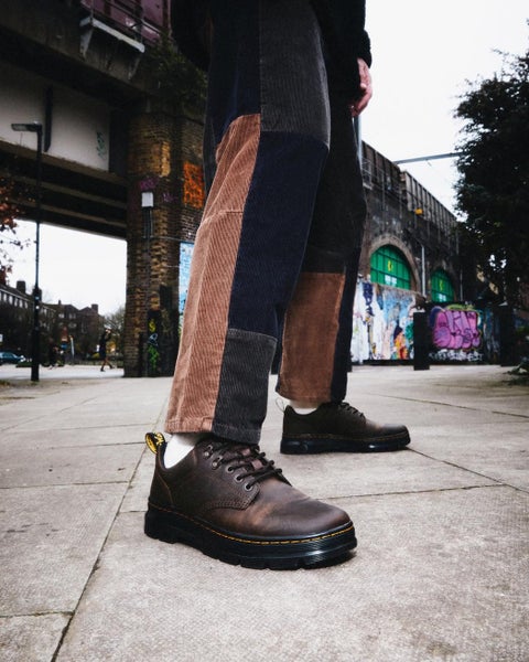 Dr. Martens Reeder - Dark Brown Crazy Horse Carousel 2