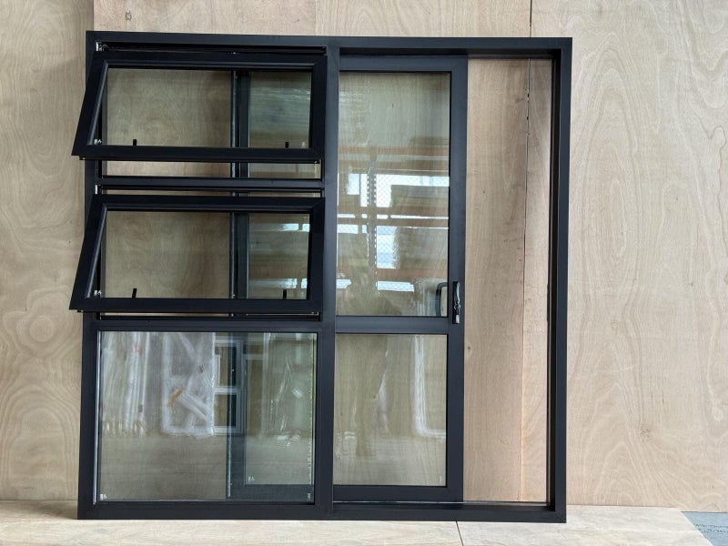 !NEW BLACK ALUMINIUM DOUBLE GLAZED SLIDING DOOR:2000H x 2400W Carousel 3