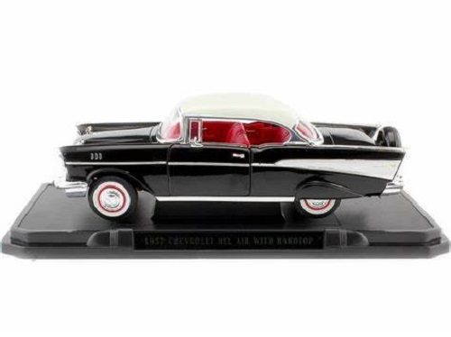 1/18 1957 Chevrolet Bel Air Hard Top Carousel 2