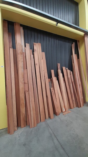 Rimu Wooden Panels H1000 x W130 x T10 DR12502 Carousel 1