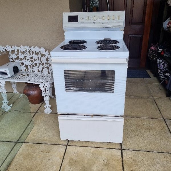 Oven Freestanding Carousel 1