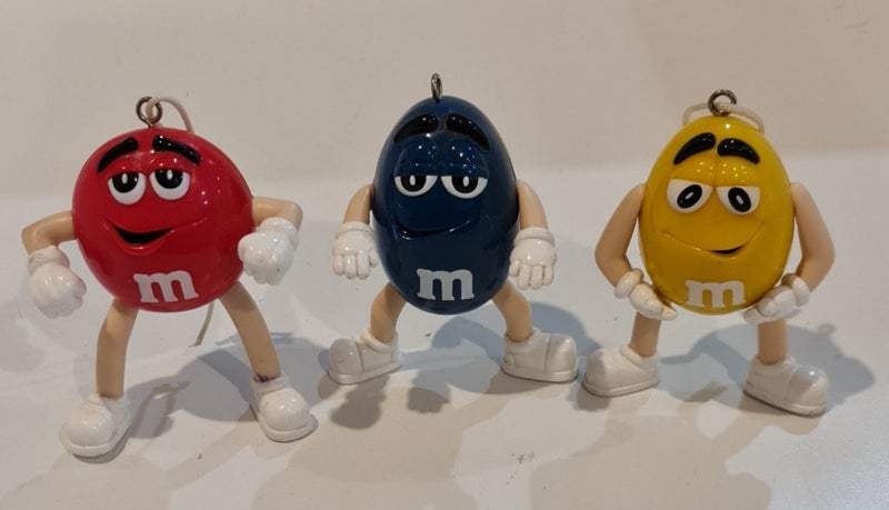 M & M Figurines x3 ^ Carousel 1