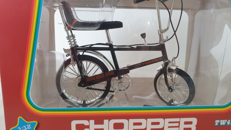 CHOPPER BIKE 1:12 SCALE BACHMANN TOYWAY MODEL RALEIGH CHOPPER MK 1 BLACK 1 ONLY Carousel 2