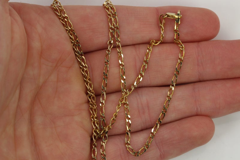 9ct Gold ‘Infinity’ chain Carousel 3