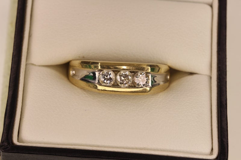 0.50CT 10ct Diamond ring Carousel 10