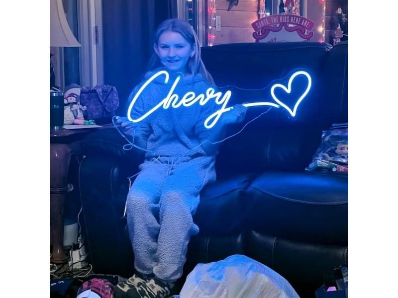 Custom Neon Sign Led Light Kid's Name Sign Wedding Shop Window Waterproof Neon Carousel 2
