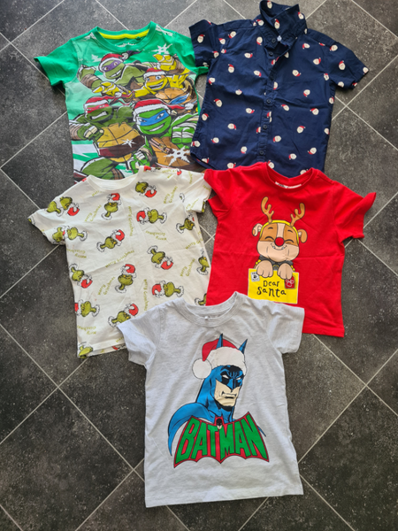 Bulk Christmas Tshirts!! Carousel 1