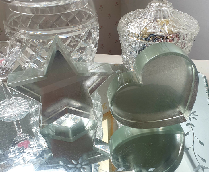 Glass heart and star Carousel 1