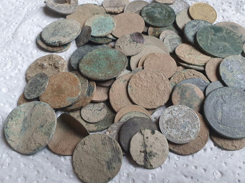 Lot of 88 uncleaned Modern Spanish coins 1850-1950 AD (metal detector finds) Carousel 1