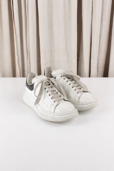 Alexander McQueen Iconic Oversized Sole Sneakers (EU 40)