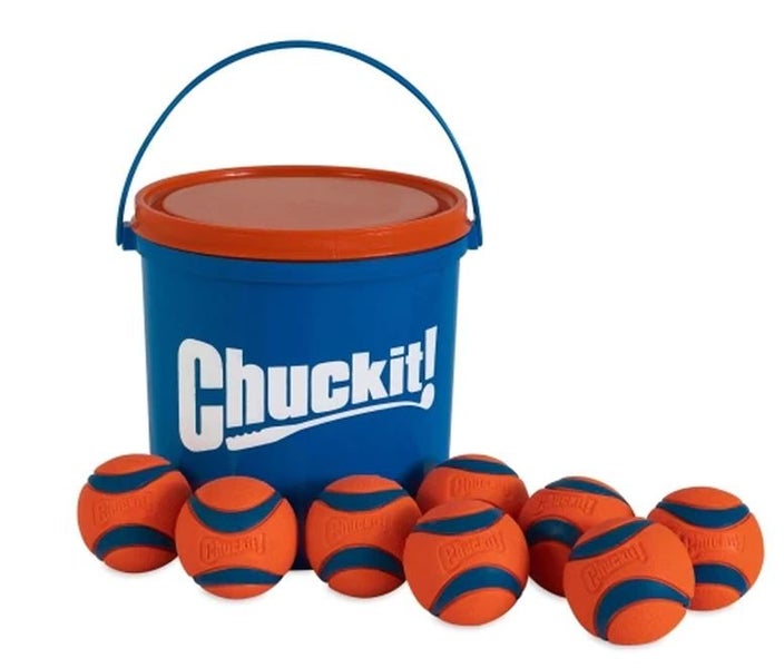 CHUCKIT! ULTRA BALL BUCKET PACK 8 MEDIUM 6.25CM Carousel 1