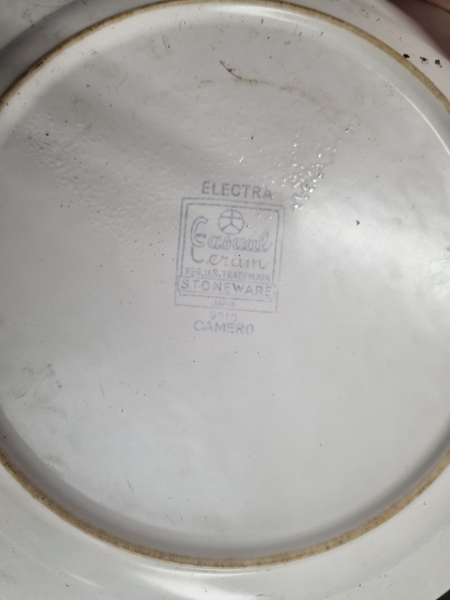 Vintage Electra Casual Ceram Camero dinner plate Carousel 2