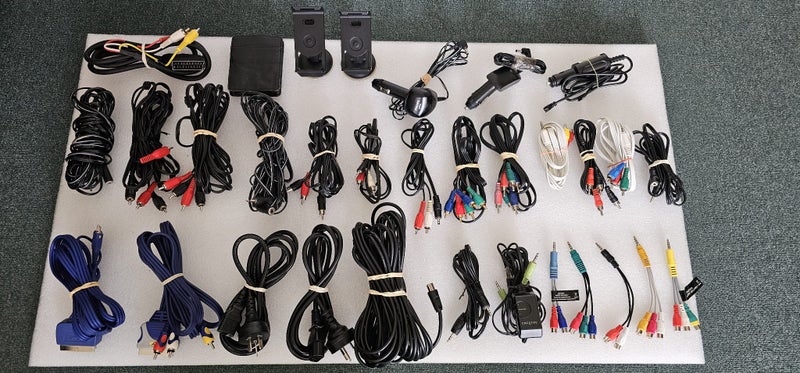 X32 Bulk Of Audio & Video System Cables /Speaker Cables & Monitor AC Cords Carousel 15