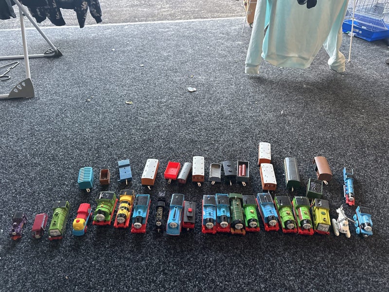 21 vintage Thomas engines plus more bulk Carousel 1