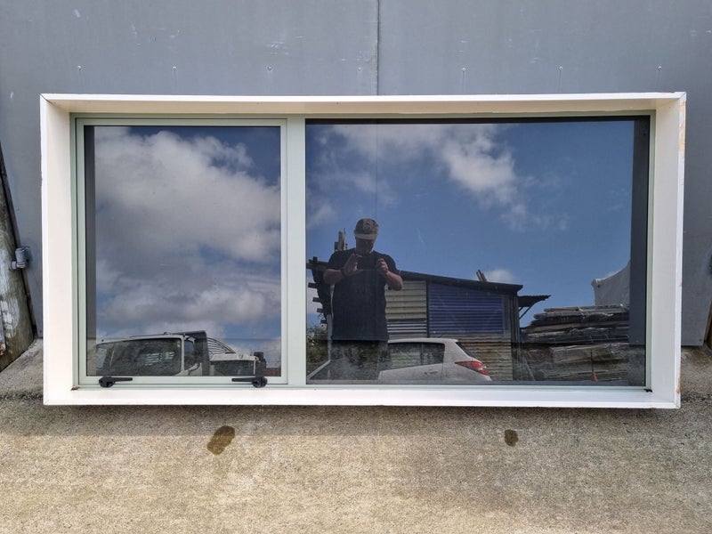 Aluminium Window Green 2040 W x 1000 H [#4433 SF] Carousel 2