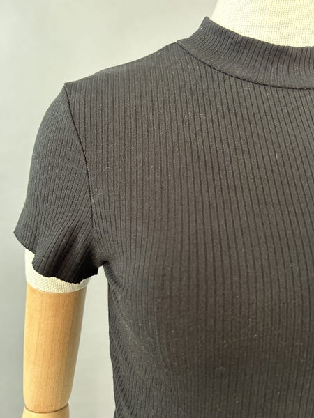 REFORMATION - Black Crop Top Carousel 2