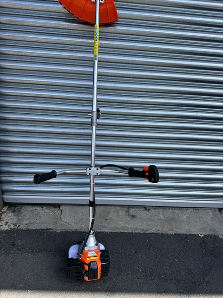 52cc brush cutter / weed eater 2 IN 1 Carousel 1