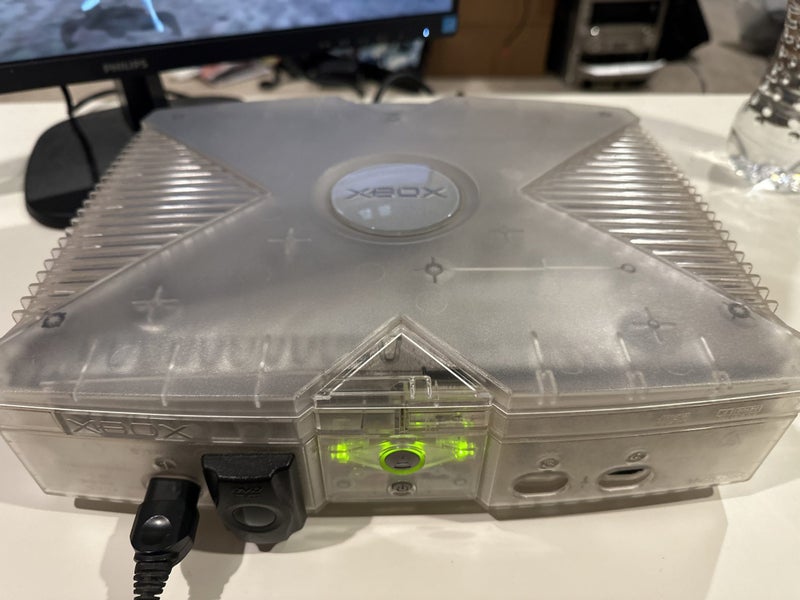 Xbox Original Crystal Limited Edition console Carousel 1