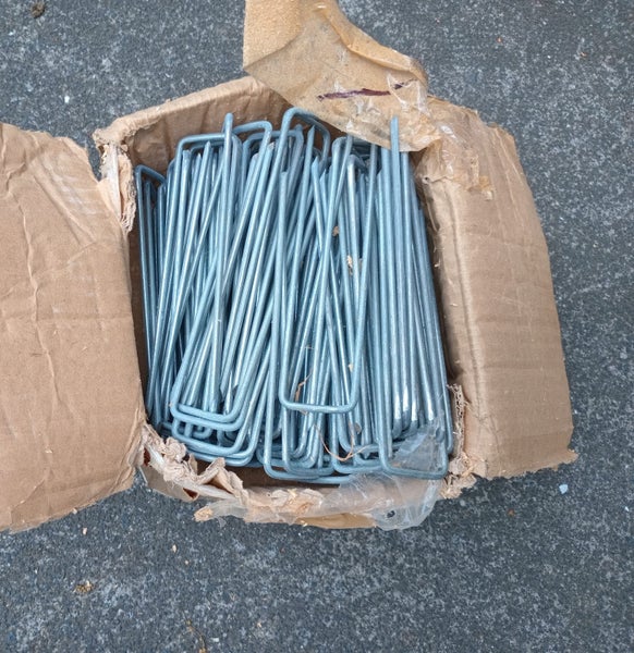 Longlife Weed Mat with Staples Carousel 2