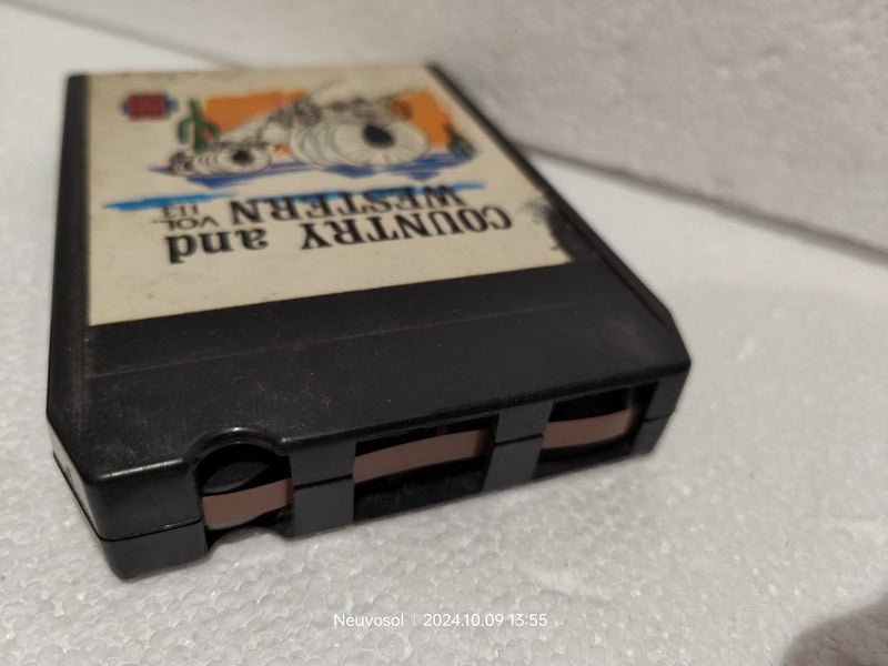 Retro - Country and Western Volume 113 ( 8-Track Tape ) Carousel 2