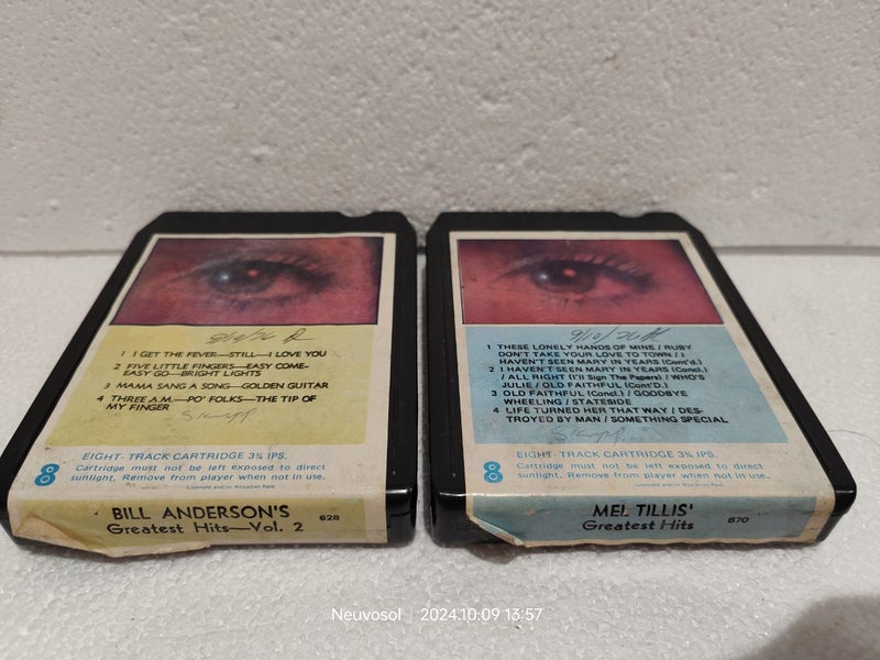 Bill Andersons and Mel Tillis Greatest Hits ( 8-Track Tape ) Carousel 1