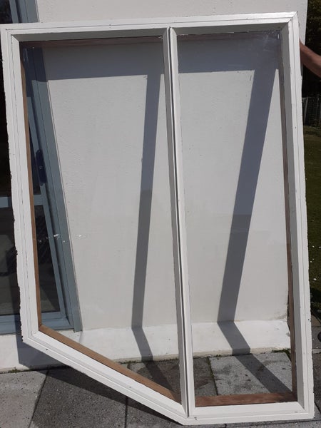 Angled Aluminium Window - made for stairwell Carousel 1