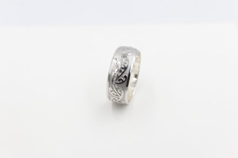 Stg Silver Band with Maori design 9mm HD5258S Carousel 2