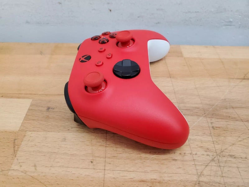 Xbox Red Wireless Controller Carousel 3