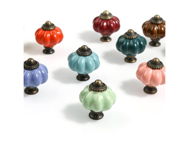 Cabinet Knobs Carousel 2