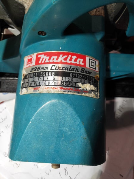 Makita 5900B Circular Saw Carousel 4