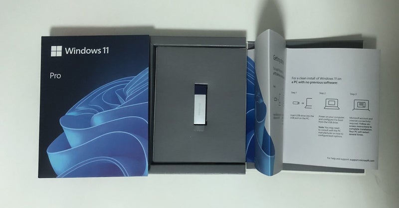 Microsoft Windows 11 Pro 64bit USB Flash Drive Retail Carousel 2