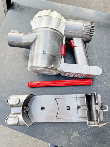 Dyson Vacuum Cleaner - for parts only Carousel 1