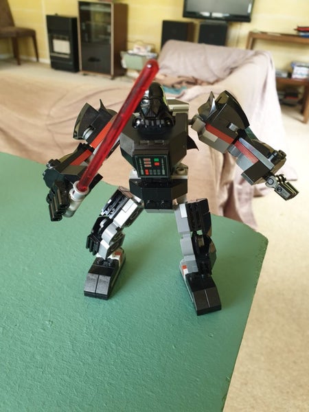 Lego Star Wars 75368 Darth Vader Mech Carousel 1