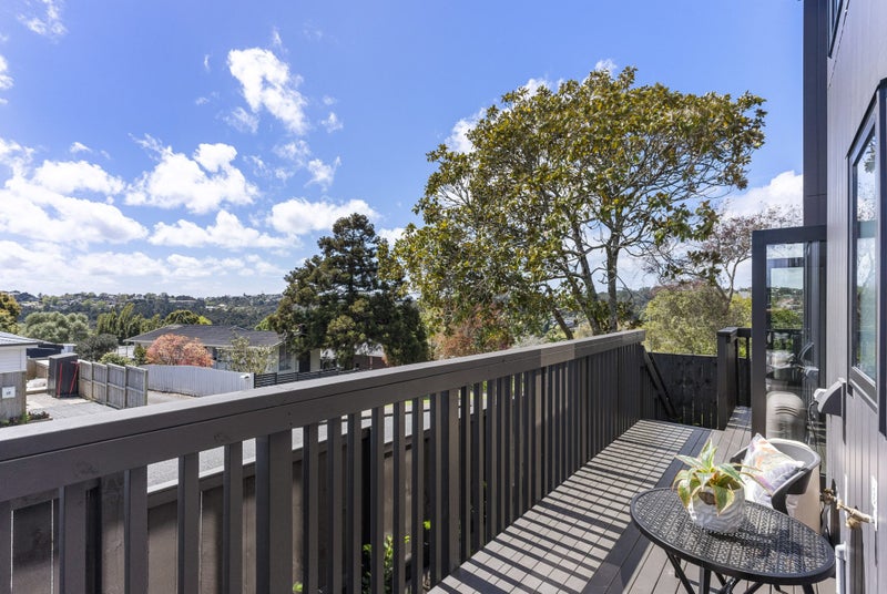 Brand New & Freehold! - Asking Price $995,00062867861752065114
