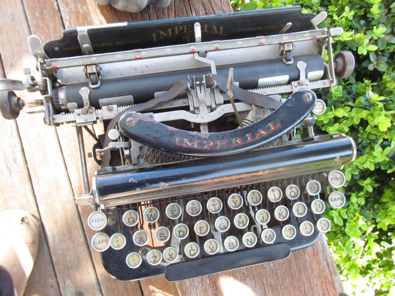RARE ANTIQUE IMPERIAL MODEL D TYPEWRITER 1923 Carousel 1