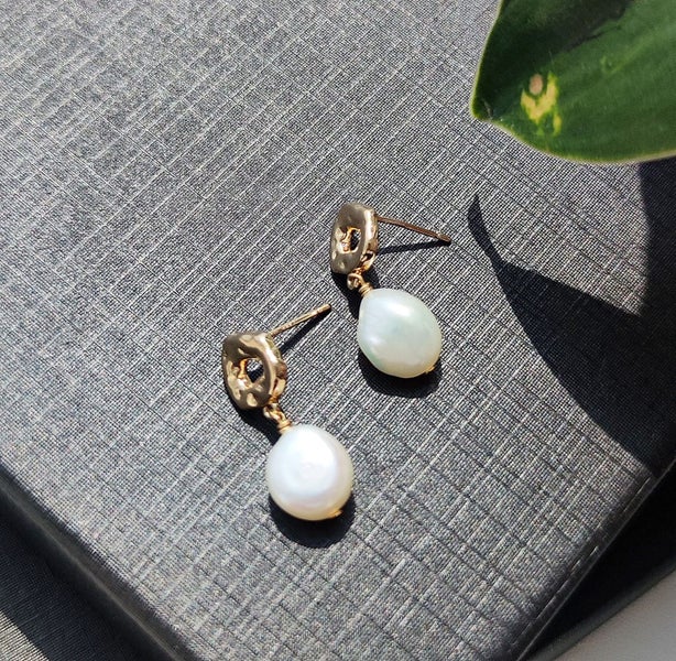 (100% Natural Pearl) Baroqu Pearl Drop Earrings EBZ10JX-1 Carousel 2