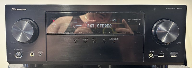 Pioneer VSX-923 7.2ch Reciever 150w x 7 Airplay Dual Zone Carousel 1